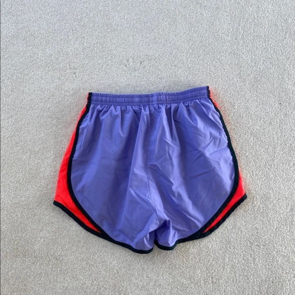 Nike Dri-FIT Shorts - Picture 2 of 3